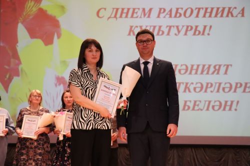 Свет творческих сердец: в Нурлате чествовали работников культуры
