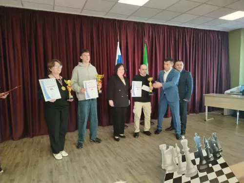 Шахматисты Нурлата завоевали бронзу на турнире памяти В. Г. Тимирясова