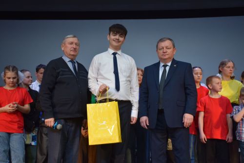 В Нурлате прошел фестиваль «Будь Первым» для людей с ОВЗ к юбилею полета Гагарина