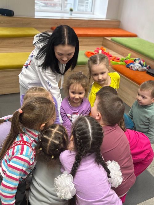 Активисты «Движения Первых» провели для детсада «Шатлык» акцию «Путь в космос»