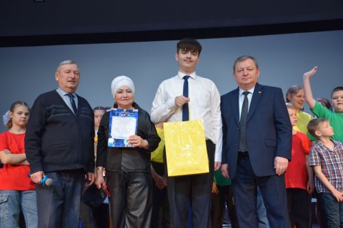 В Нурлате прошел фестиваль «Будь Первым» для людей с ОВЗ к юбилею полета Гагарина