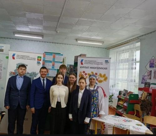 В Селенгушах детям раскрыли секреты народных узоров