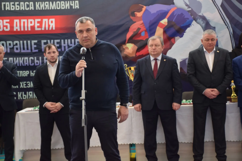 В Нурлате проходит первенство Татарстана по борьбе на поясах