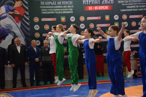 В Нурлате проходит первенство Татарстана по борьбе на поясах