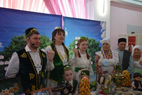 В Нурлате выбрали лучшую семейную династию зонального этапа республиканского фестиваля родословной
