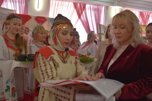 В Нурлате выбрали лучшую семейную династию зонального этапа республиканского фестиваля родословной