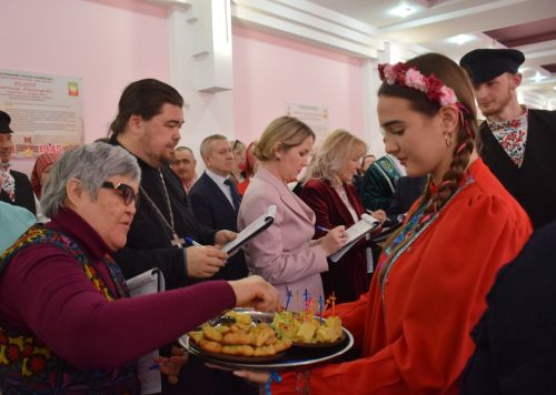 В Нурлате выбрали лучшую семейную династию зонального этапа республиканского фестиваля родословной