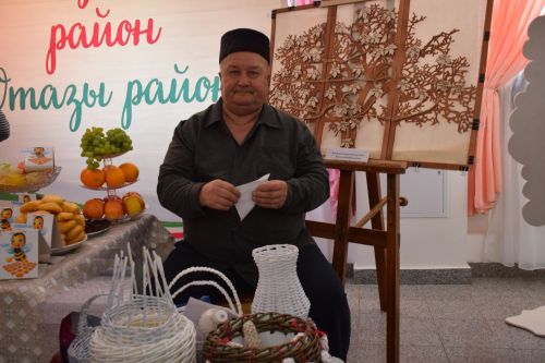 В Нурлате выбрали лучшую семейную династию зонального этапа республиканского фестиваля родословной