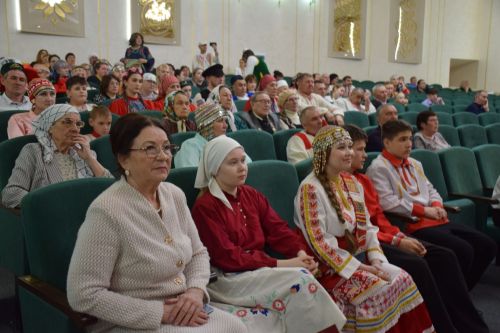 В Нурлате выбрали лучшую семейную династию зонального этапа республиканского фестиваля родословной