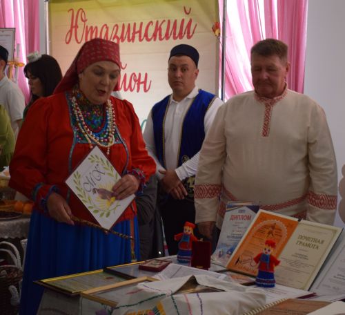 В Нурлате выбрали лучшую семейную династию зонального этапа республиканского фестиваля родословной