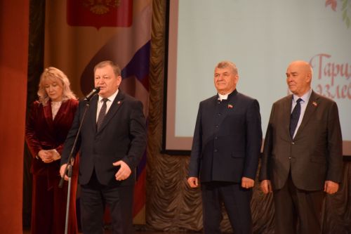 В Нурлате выбрали лучшую семейную династию зонального этапа республиканского фестиваля родословной