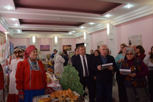 В Нурлате выбрали лучшую семейную династию зонального этапа республиканского фестиваля родословной