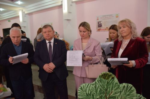 В Нурлате выбрали лучшую семейную династию зонального этапа республиканского фестиваля родословной