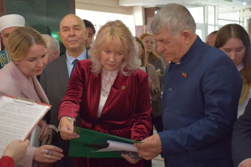 В Нурлате выбрали лучшую семейную династию зонального этапа республиканского фестиваля родословной