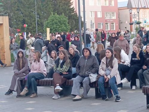 В Нурлате масштабные торжества завершились концертом в сквере «Театральный»