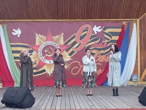 В Нурлате масштабные торжества завершились концертом в сквере «Театральный»