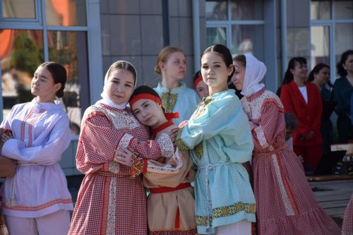 В Нурлате отметили Международный день семьи чествованием золотых юбиляров и многодетных