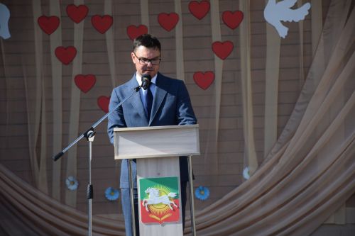 В Нурлате отметили Международный день семьи чествованием золотых юбиляров и многодетных
