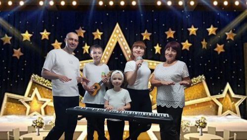 Булановы из Нурлата достойно представили Татарстан в заключительном полуфинале конкурса «Это у нас семейное»