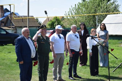 В Якушкине увековечили память погибших героев СВО