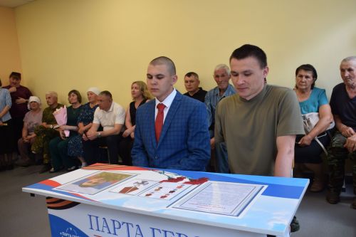 В Якушкине увековечили память погибших героев СВО
