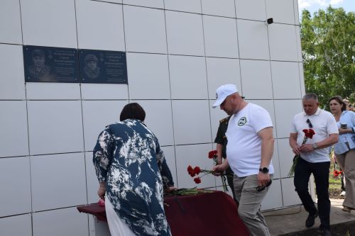 В Якушкине увековечили память погибших героев СВО