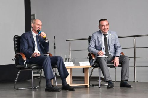 Люди, труд, будущее: в Нурлате прошла конференция нефтяников