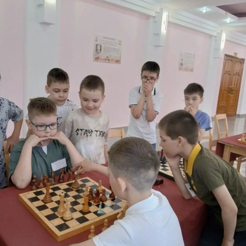 Шах и мат первому учебному году: в клубе «Дебют» прошел выпускной для юных гроссмейстеров