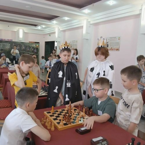 Шах и мат первому учебному году: в клубе «Дебют» прошел выпускной для юных гроссмейстеров