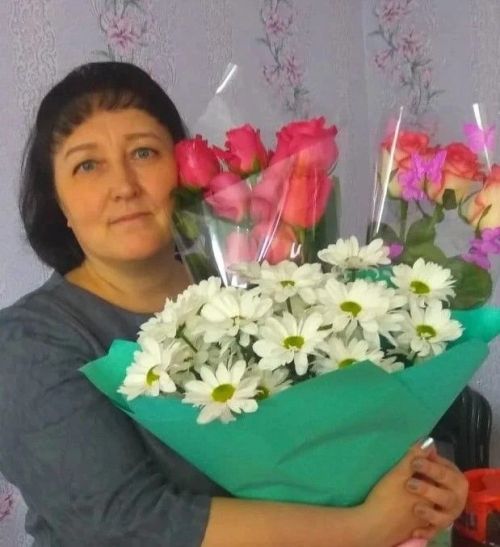 Мастер верстки районной газеты «Дуслык» («Дружба», «Туслах») Светлана Петровна Уланова отмечает юбилей