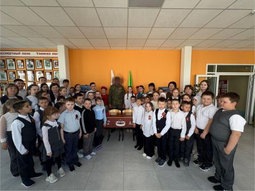«Парту Героя» торжественно открыли в школе №8 Нурлата