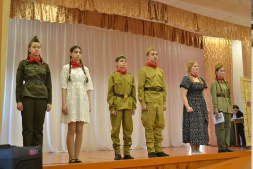 Юные артисты студии «ARTист» из Нурлата выступили в Доме-интернате с постановкой ко Дню Победы