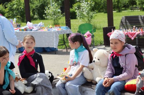 В центральном парке Нурлата ярко и весело отметили День защиты детей