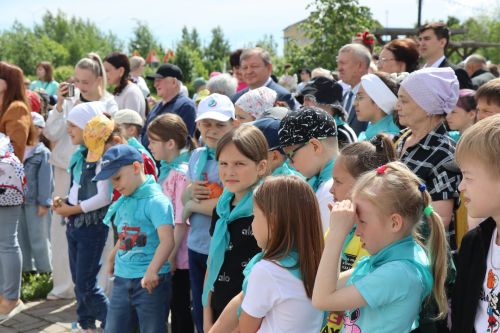 В центральном парке Нурлата ярко и весело отметили День защиты детей