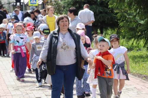 В центральном парке Нурлата ярко и весело отметили День защиты детей