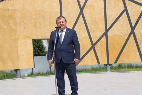 В центральном парке Нурлата ярко и весело отметили День защиты детей