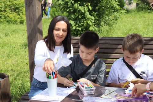 В центральном парке Нурлата ярко и весело отметили День защиты детей