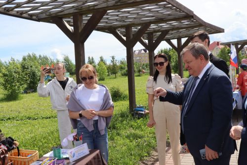 В центральном парке Нурлата ярко и весело отметили День защиты детей