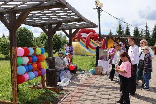 В центральном парке Нурлата ярко и весело отметили День защиты детей