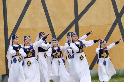 В центральном парке Нурлата ярко и весело отметили День защиты детей