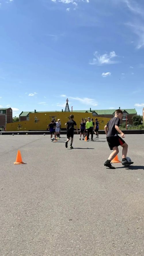 В парке «Спортивный» Нурлата взбодрились эстафетами «Лето на старт»