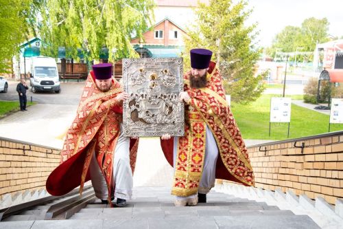 «Источница» вернулась: чудотворная святыня вновь в строю