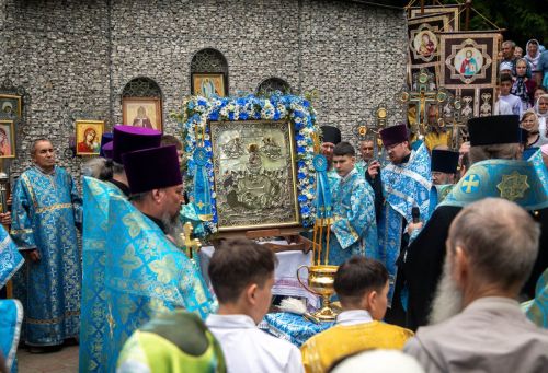 «Источница» вернулась: чудотворная святыня вновь в строю