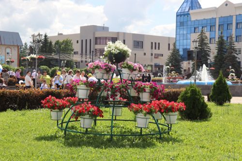 День России в Нурлате отметили масштабным хороводом дружбы