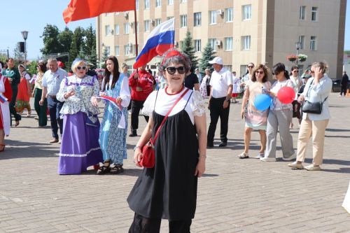 День России в Нурлате отметили масштабным хороводом дружбы