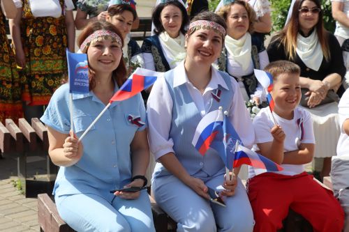 День России в Нурлате отметили масштабным хороводом дружбы