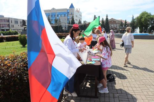 День России в Нурлате отметили масштабным хороводом дружбы