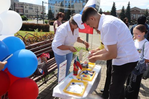 День России в Нурлате отметили масштабным хороводом дружбы