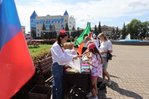День России в Нурлате отметили масштабным хороводом дружбы