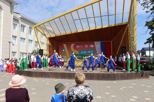День России в Нурлате отметили масштабным хороводом дружбы